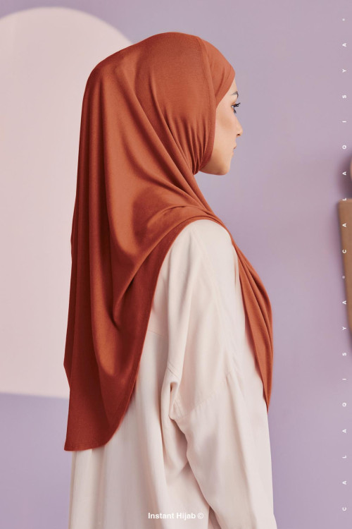 INSTANT HIJAB (M) IN BURNT HENNA (ODOURLESS)